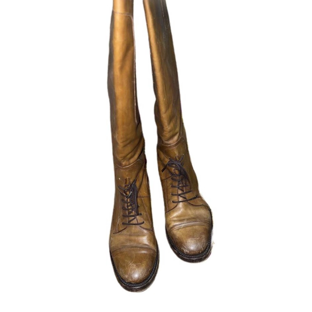 Tall riding boots